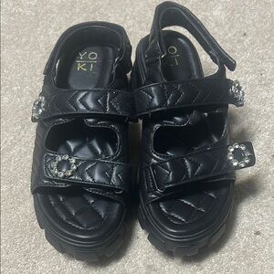 Yoki Black Sporty Sandals with Adjustable Straps